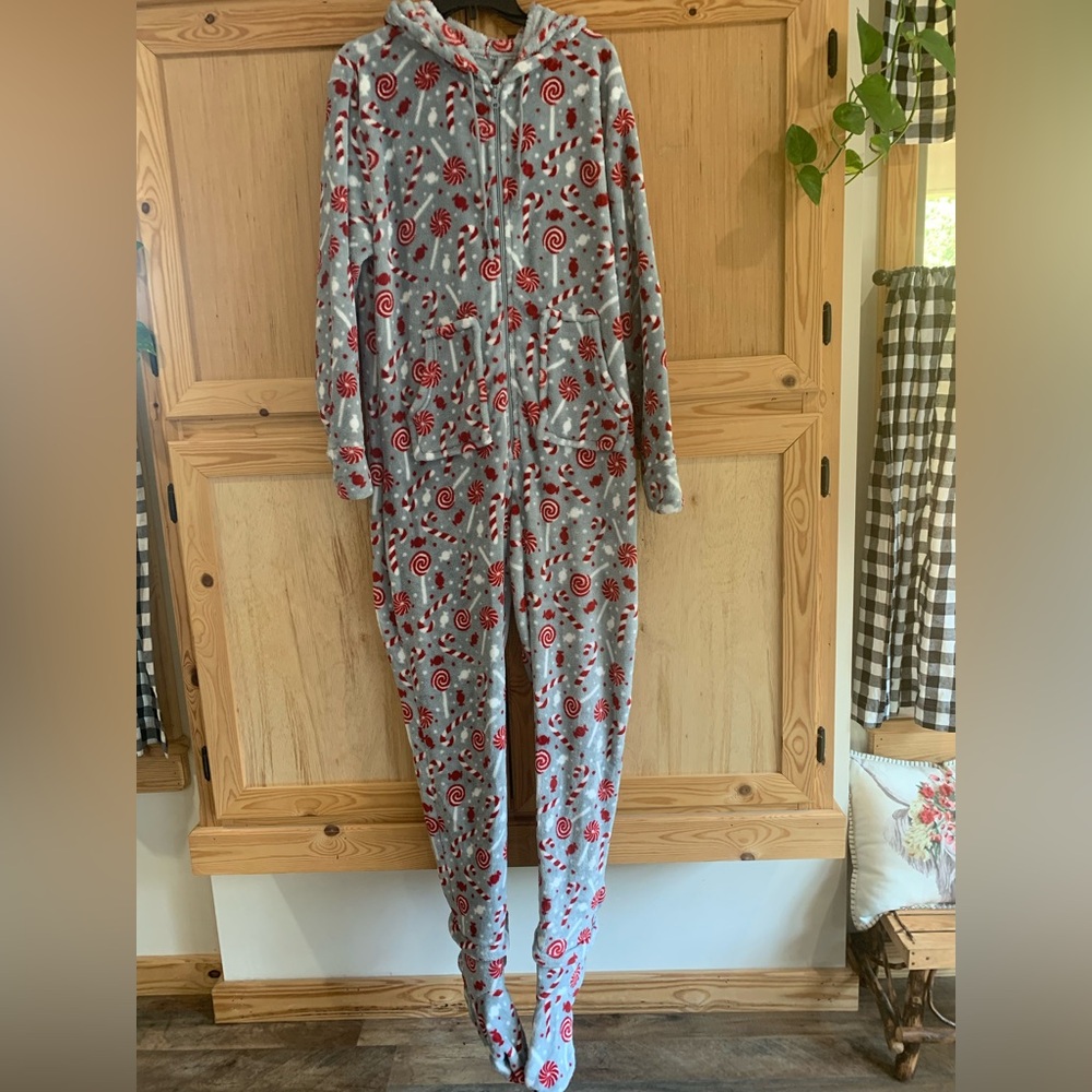 Sleepy time PJs Cozy Gray/Red Candy Canes Women's Pajama Onesie Sz XL